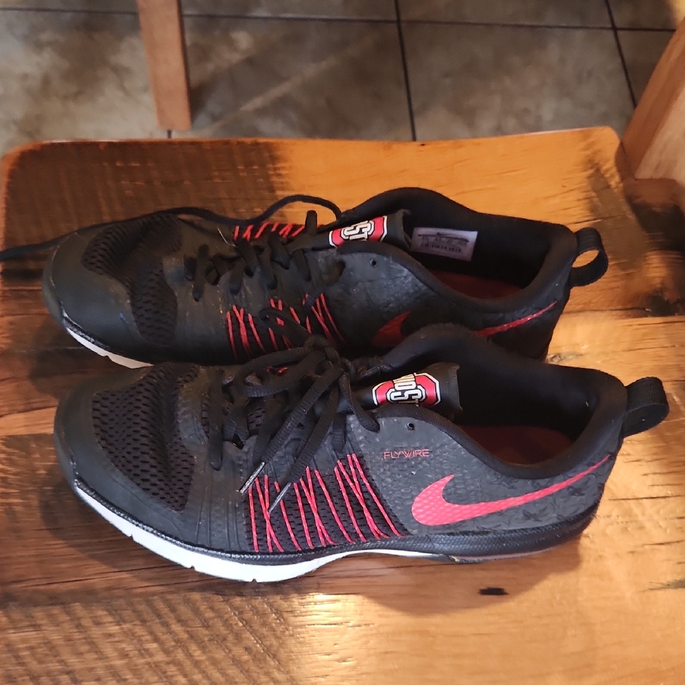 Nike Men’s Black and Red Flywire Ohio State Training Sneakers